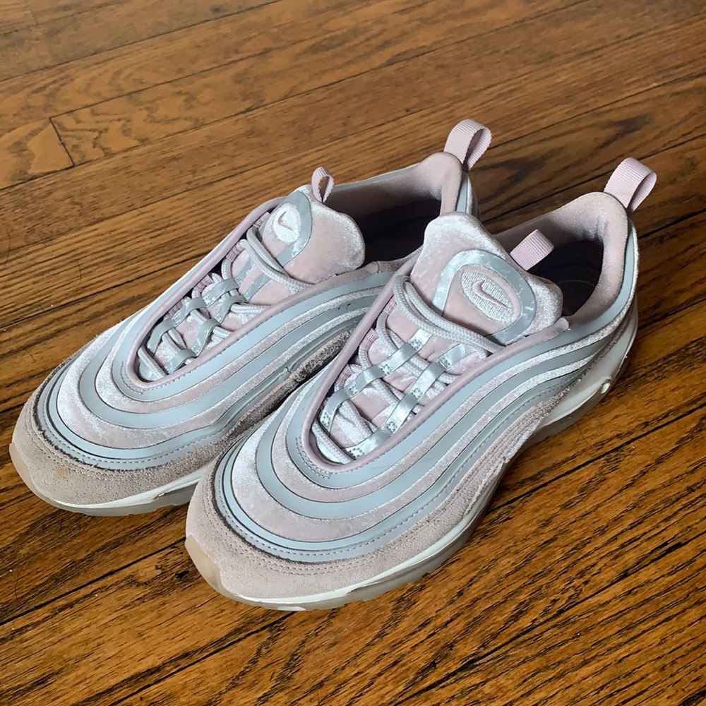 Pink velvet Nike 97’s